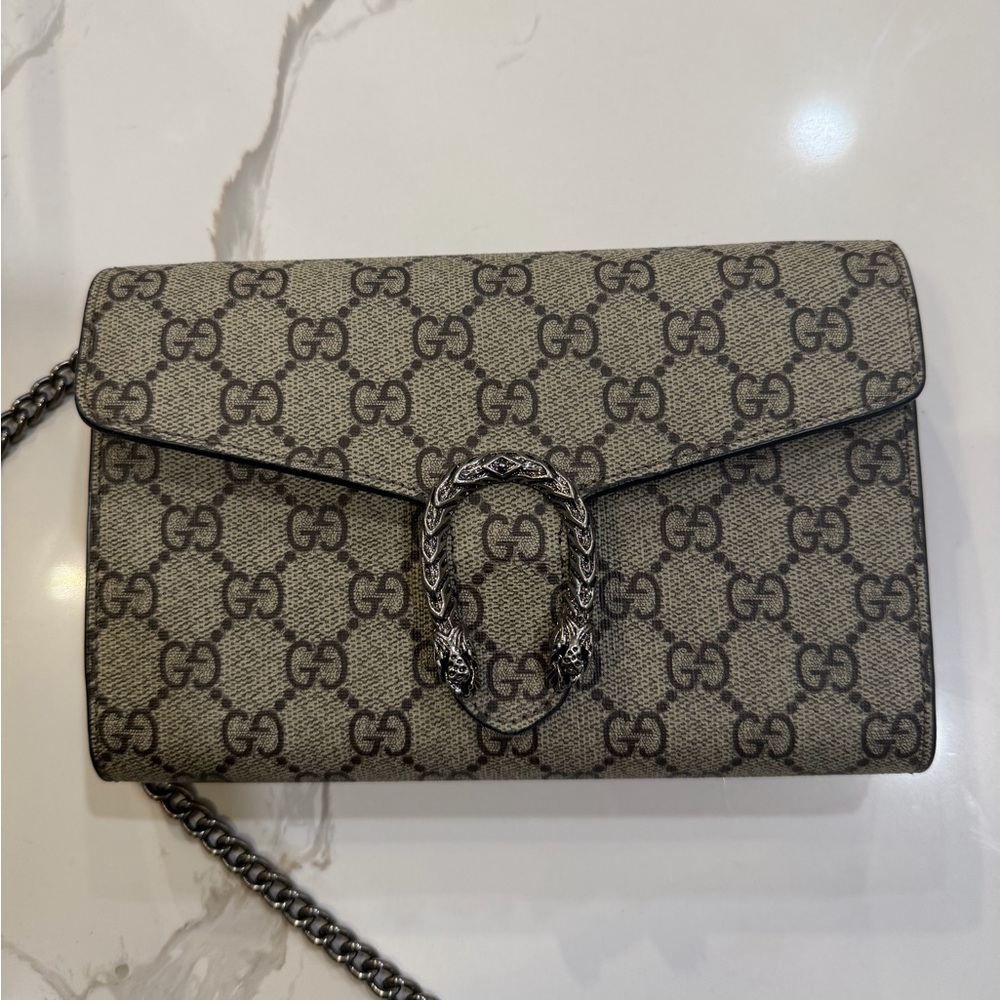 Wallet on chain